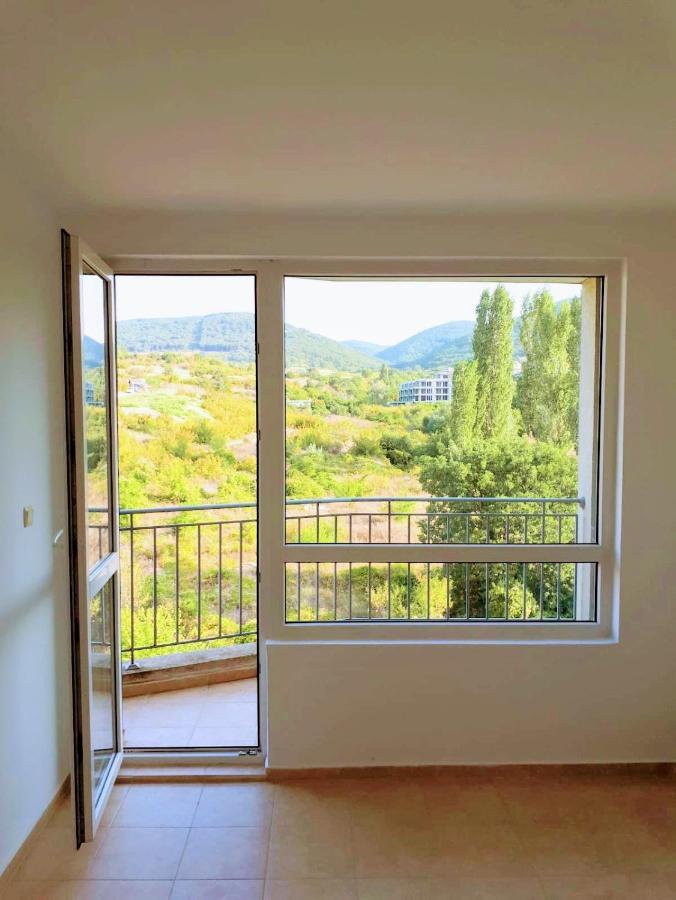 Green Dream 3 Rooms Apartment Butterfly 阳光海滩 外观 照片
